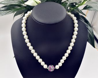 Vintage Style Magnetic Clasp Pearl Necklace