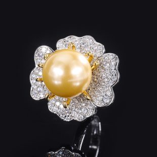 Pearl petal ring